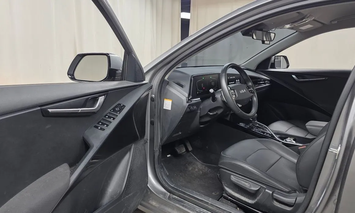 Kia Niro 2022 из KR, фото 2