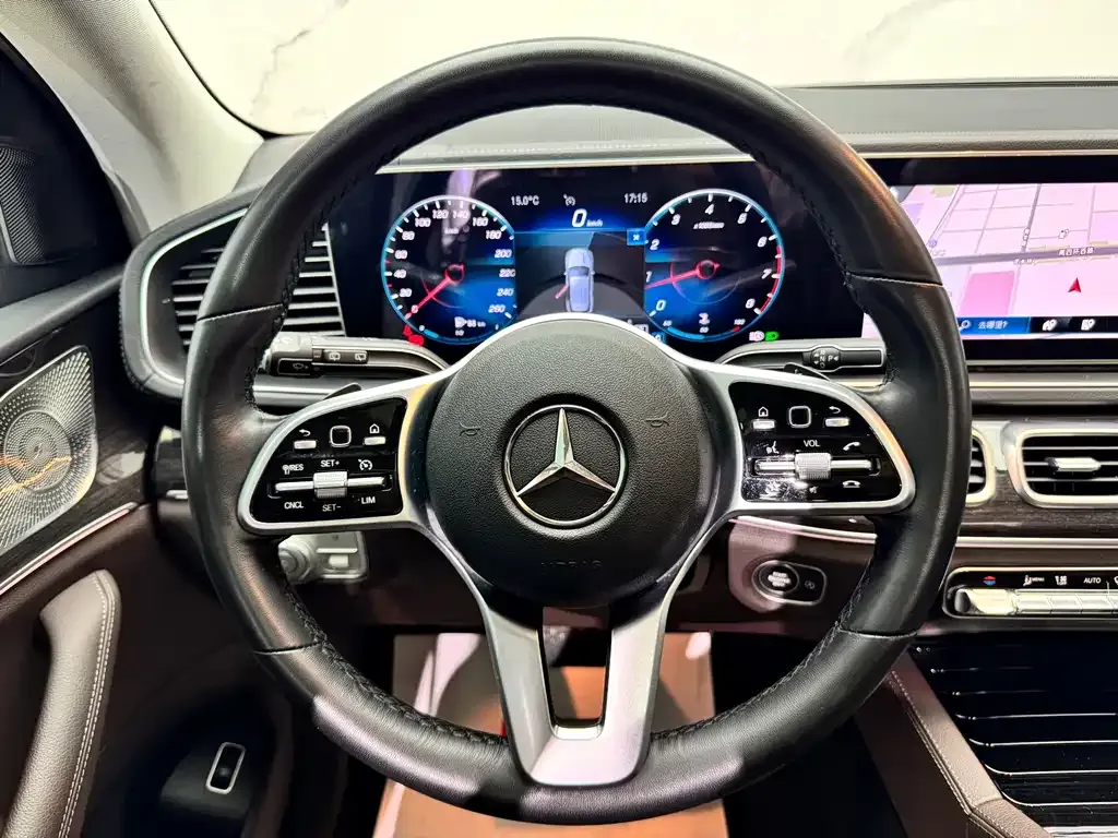 Mercedes-Benz GLE — фото 7