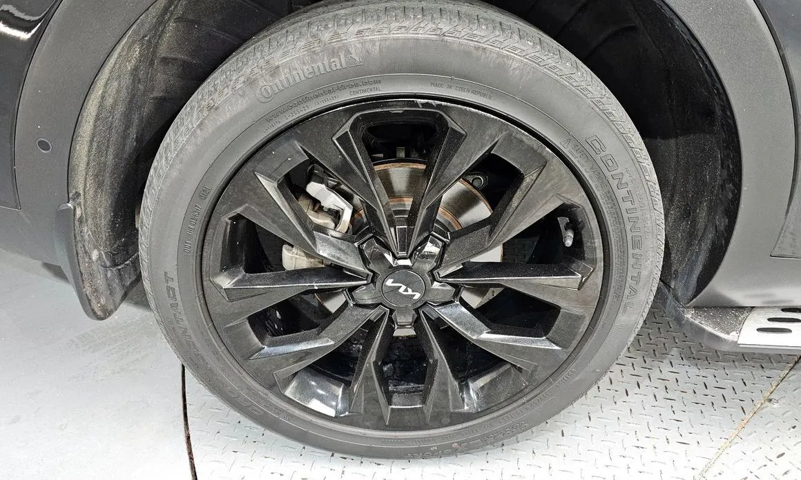 Kia Sorento — фото 6