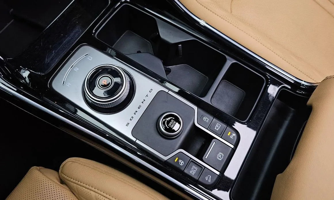 Kia Sorento — фото 3