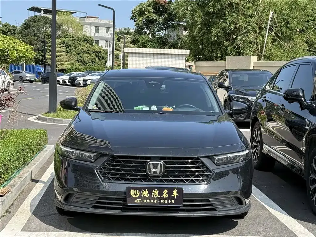 Honda Accord — фото 10