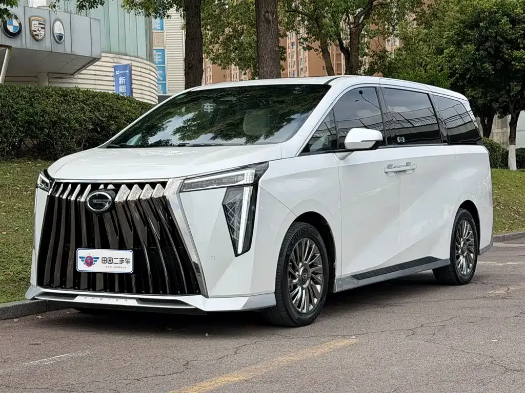 GAC Motor Trumpchi M8 — фото 1
