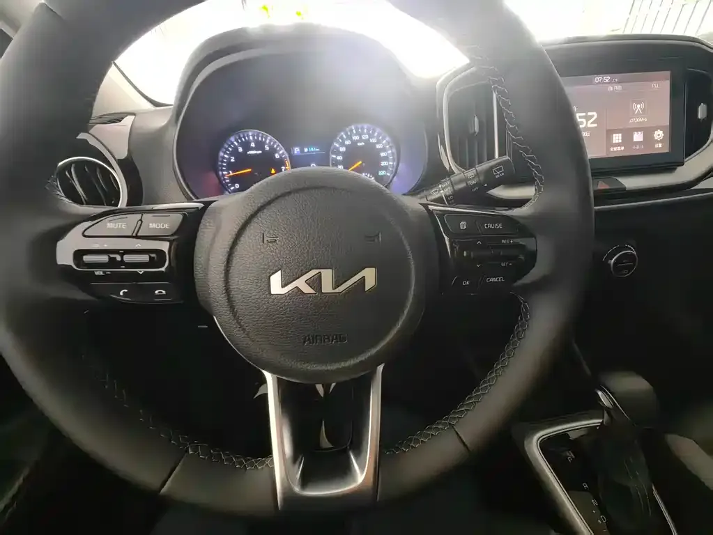 Kia KX1 2022 из CN, фото 3