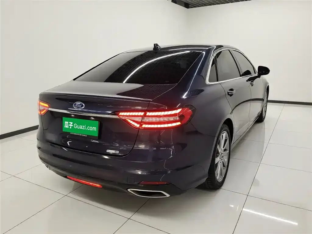 Ford Taurus 2022 из CN, фото 8