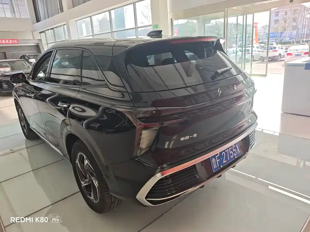 Hongqi HS3 — фото 6