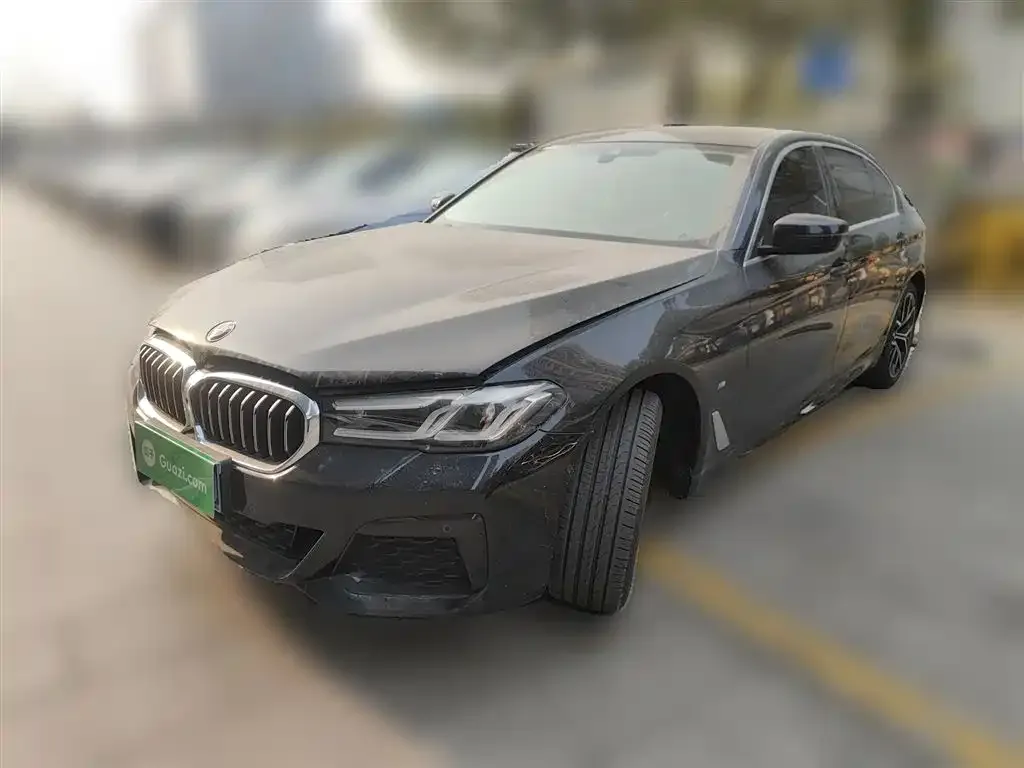 BMW 5 Series — фото 9