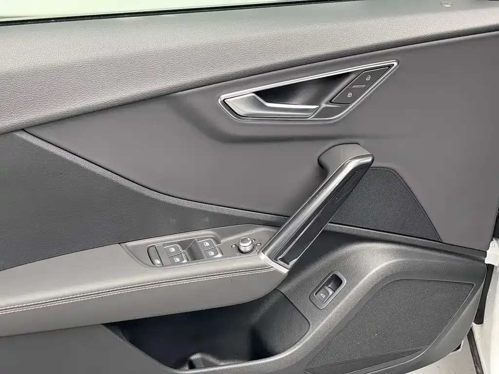 Audi Q2L 2026 из CN, фото 9