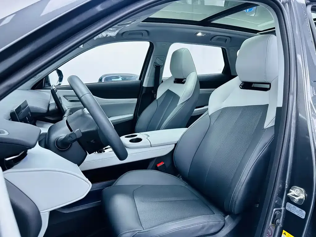 Changan UNI-Z 2024 из CN, фото 5