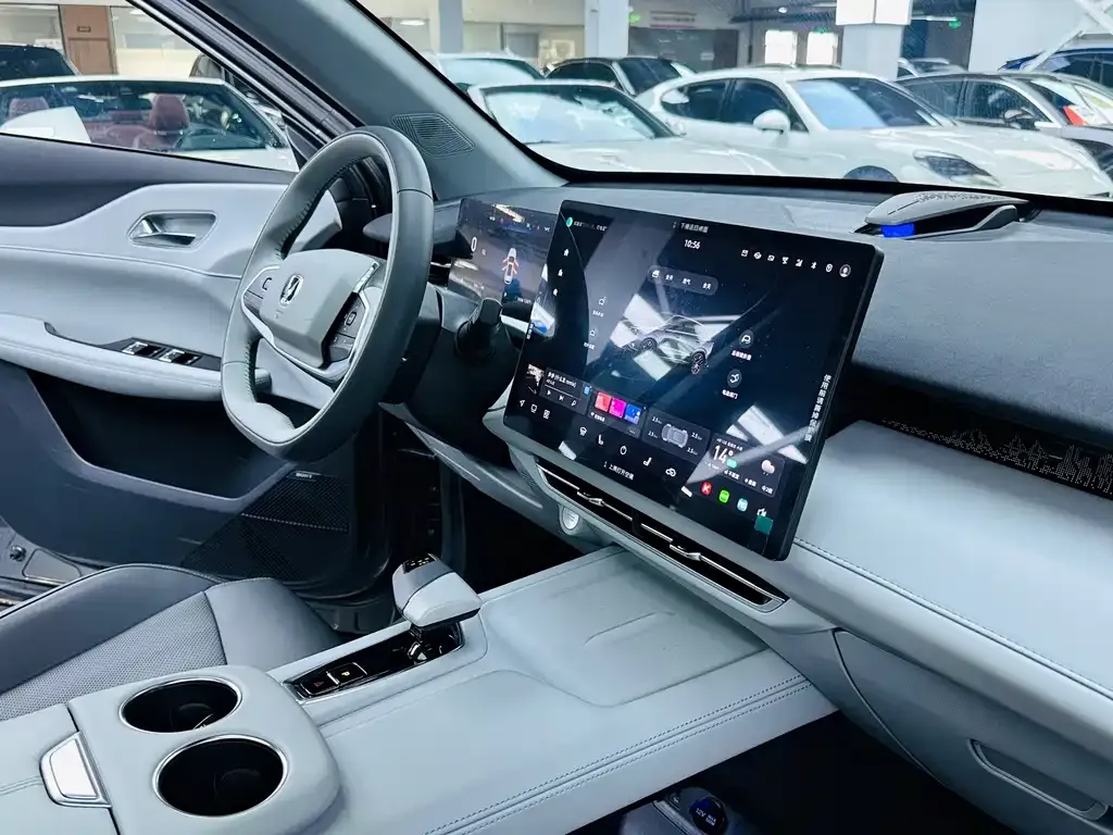Changan UNI-Z 2024 из CN, фото 7