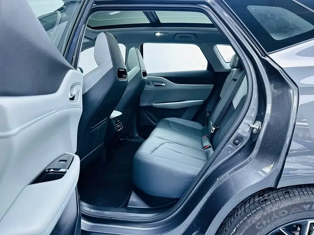 Changan UNI-Z 2024 из CN, фото 9