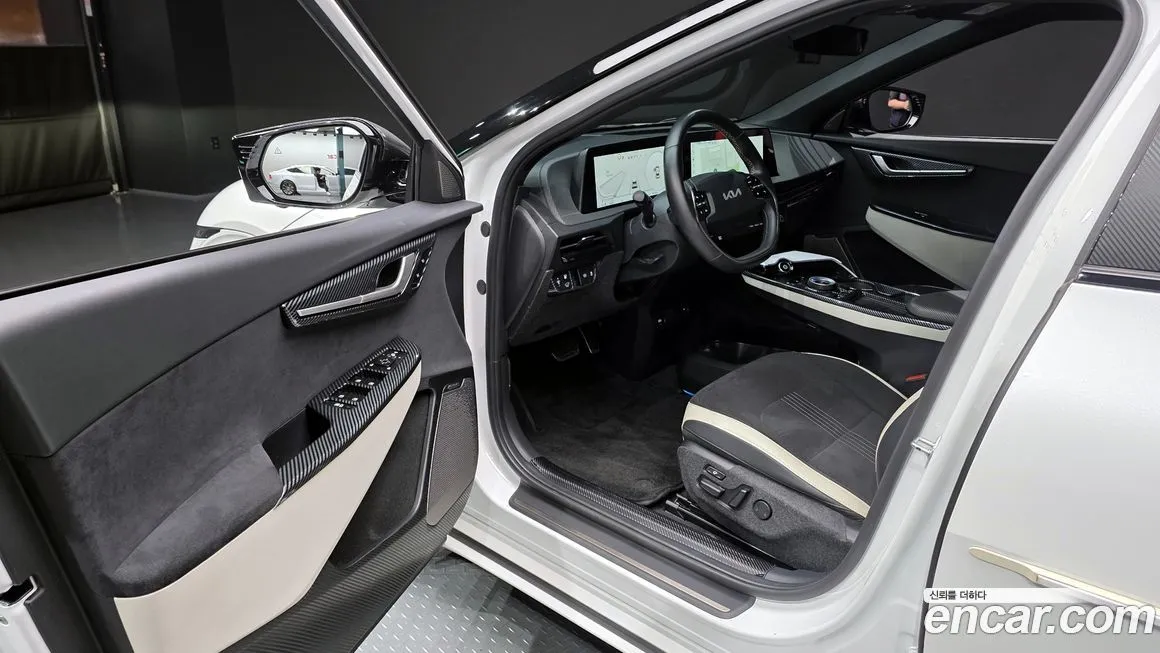 Kia EV6 — фото 6