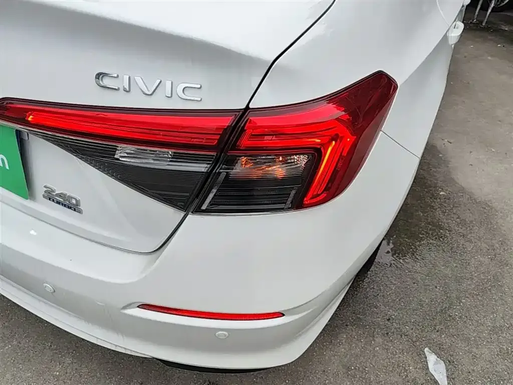 Honda Civic — фото 4