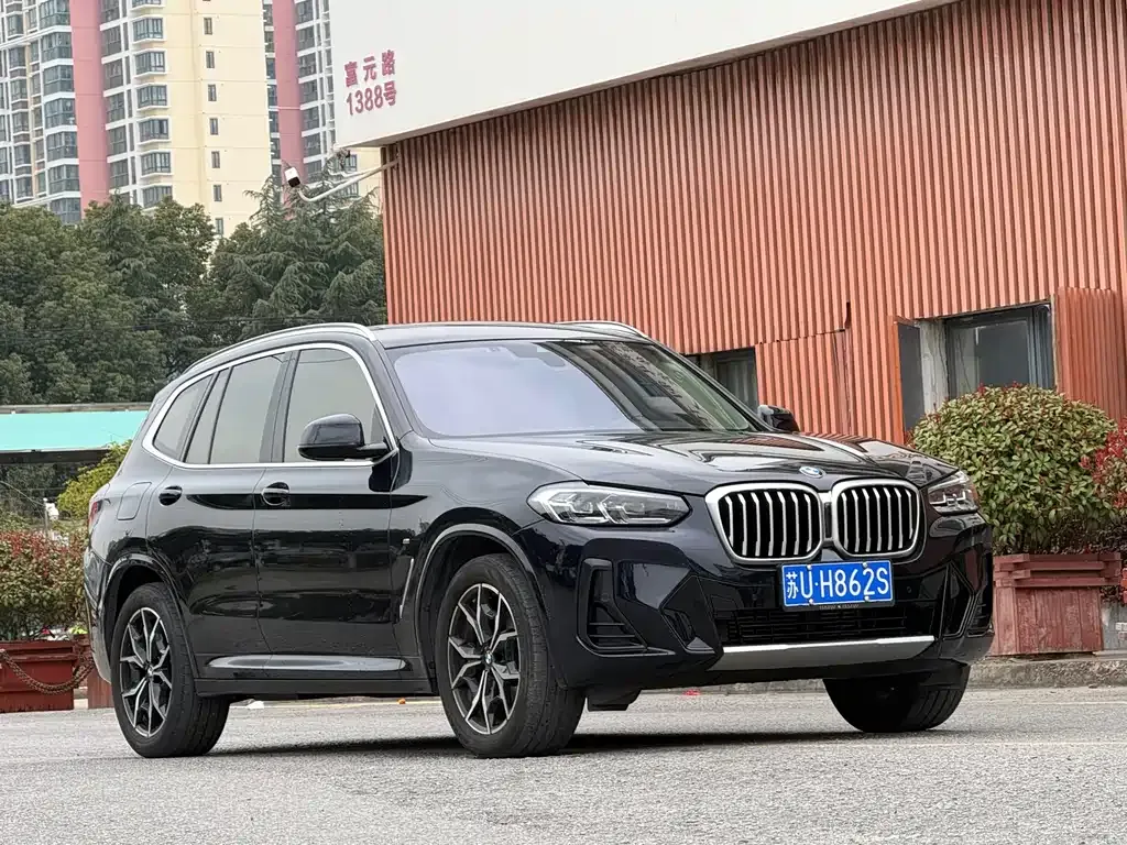 BMW X3 — фото 9