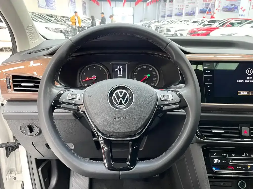 Volkswagen Tharu — фото 10