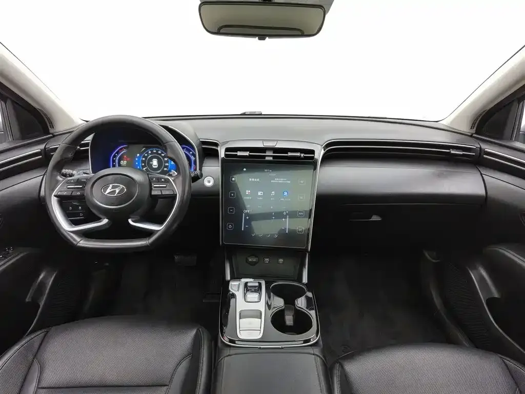 Hyundai Tucson — фото 8