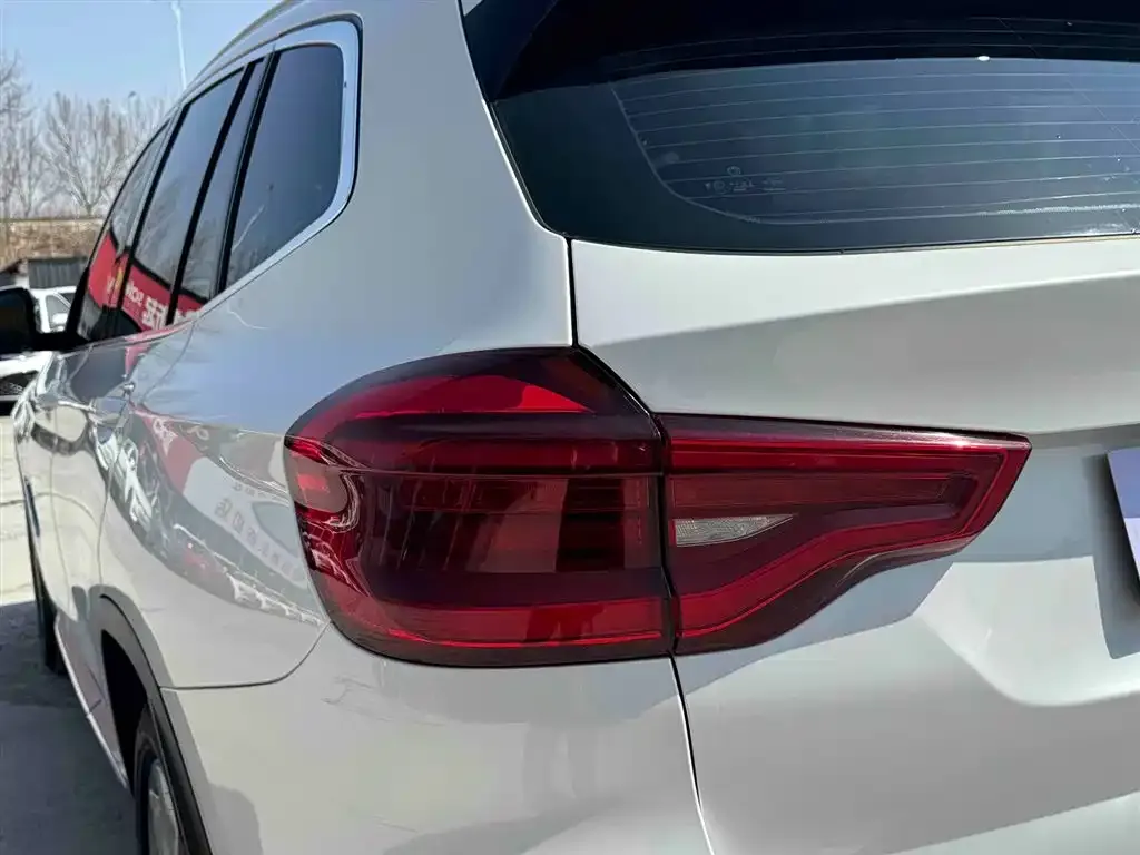 BMW X3 — фото 3