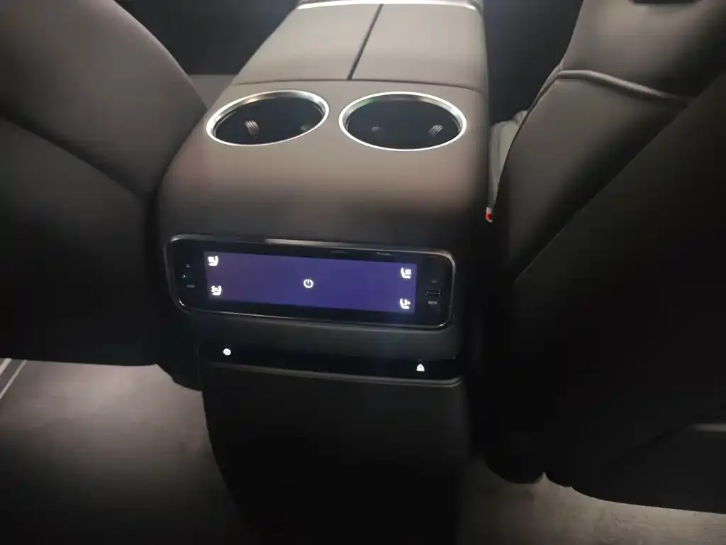 Li Auto L9 2025 из CN, фото 3