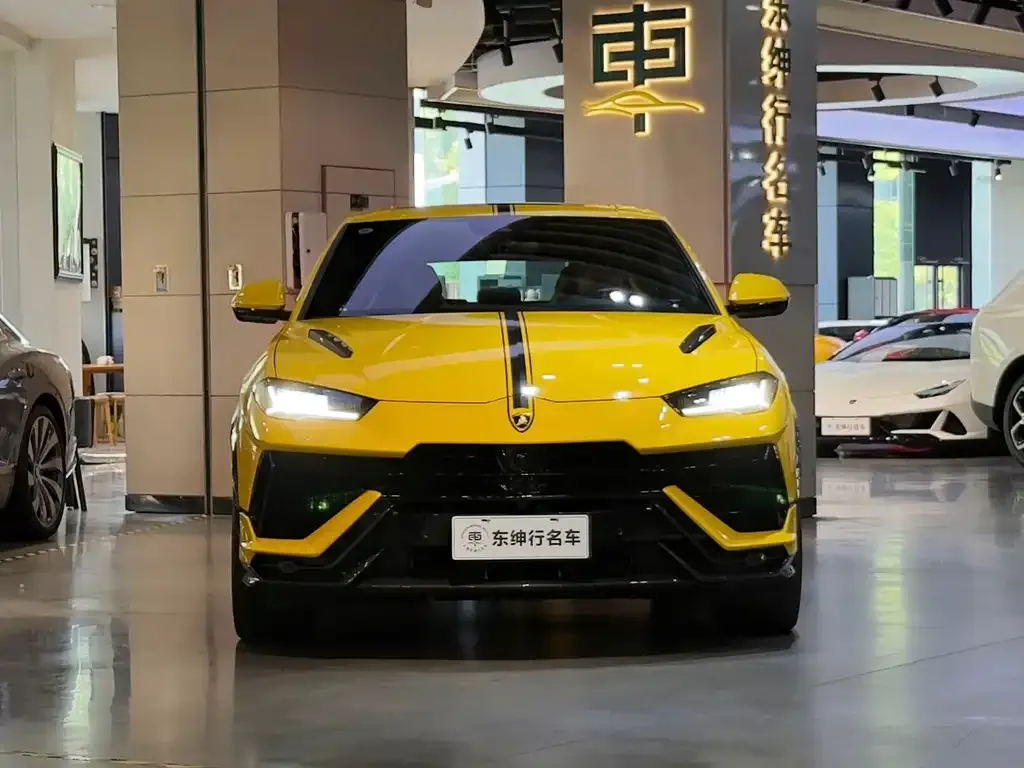 Lamborghini Urus — фото 5