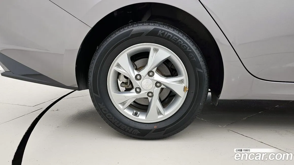 Hyundai AVANTE — фото 2