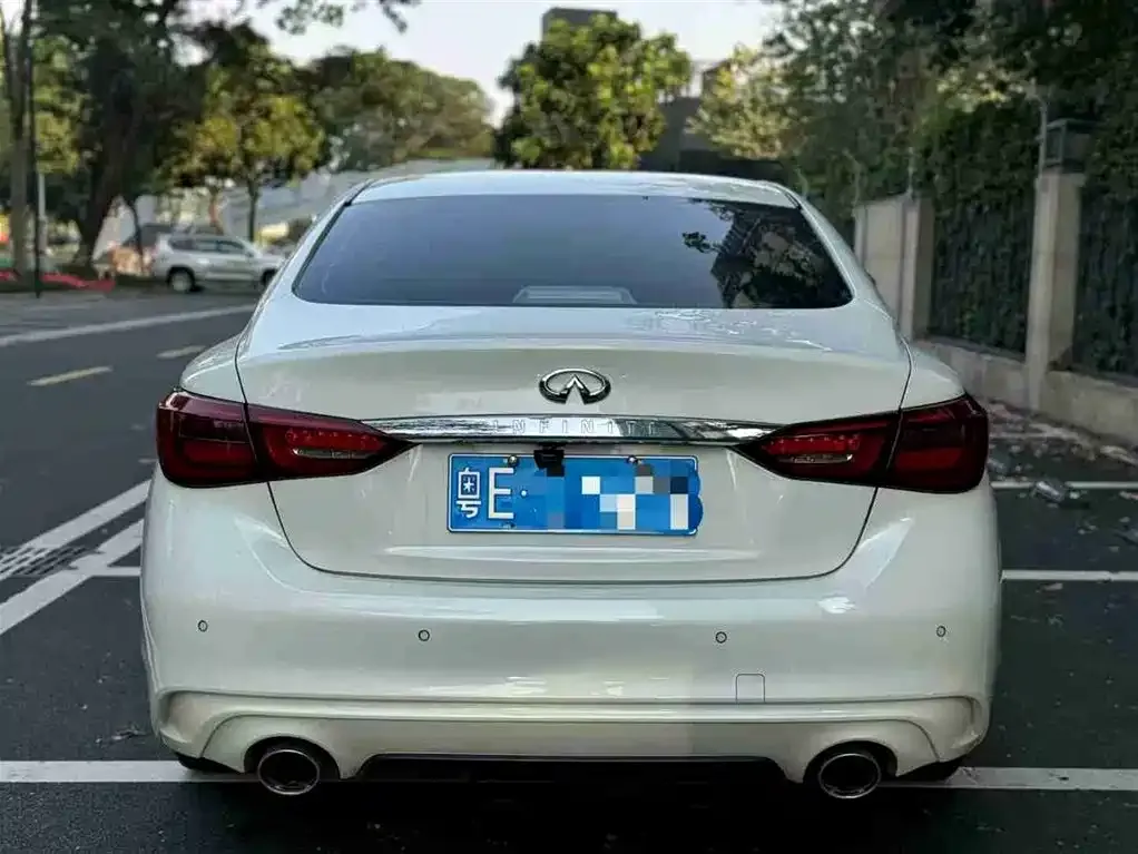 Infiniti Q50L 2023 из CN, фото 2