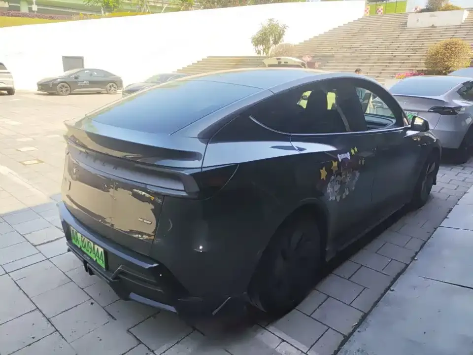 Tesla Model Y — фото 4