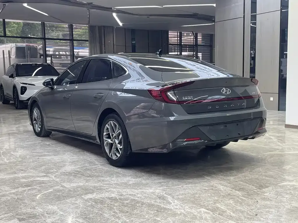 Hyundai Sonata — фото 3