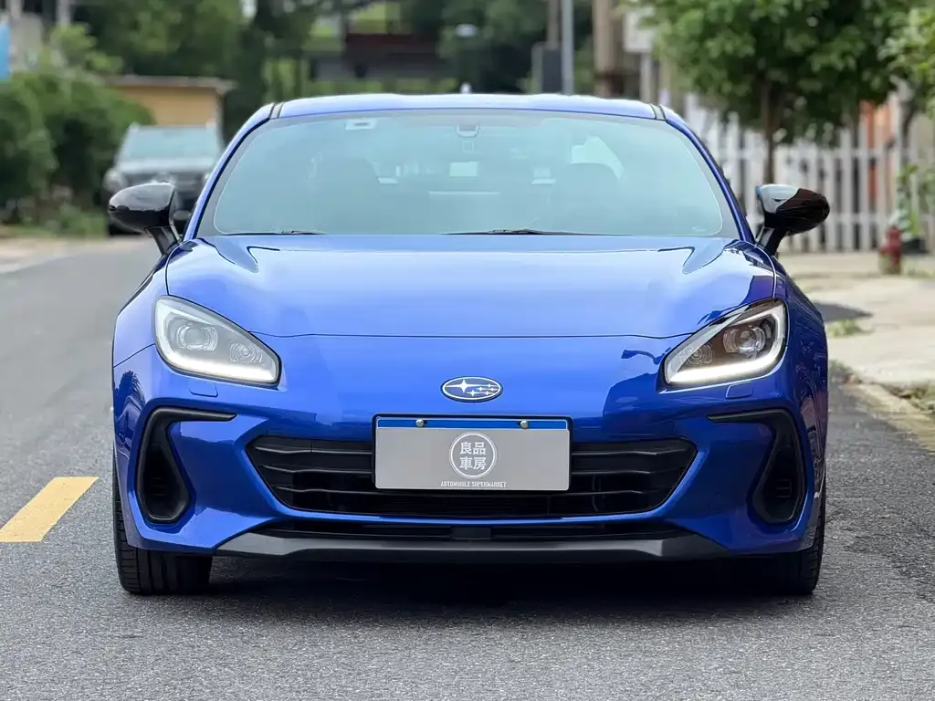 Subaru BRZ 2023 из CN, фото 7