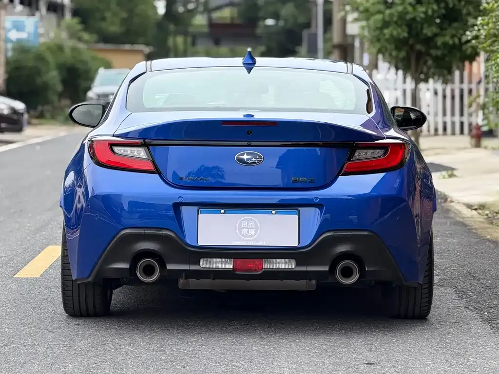 Subaru BRZ 2023 из CN, фото 6