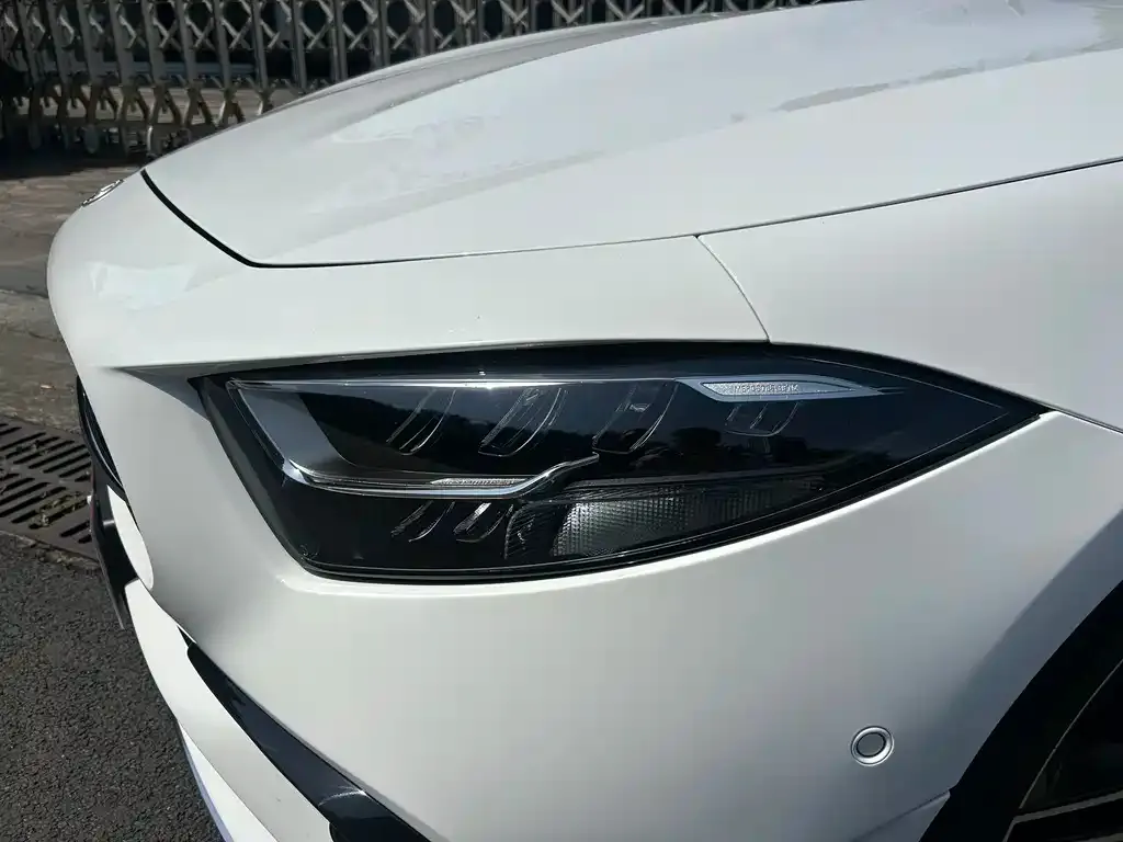 Mercedes-Benz CLS 2023 из CN, фото 2