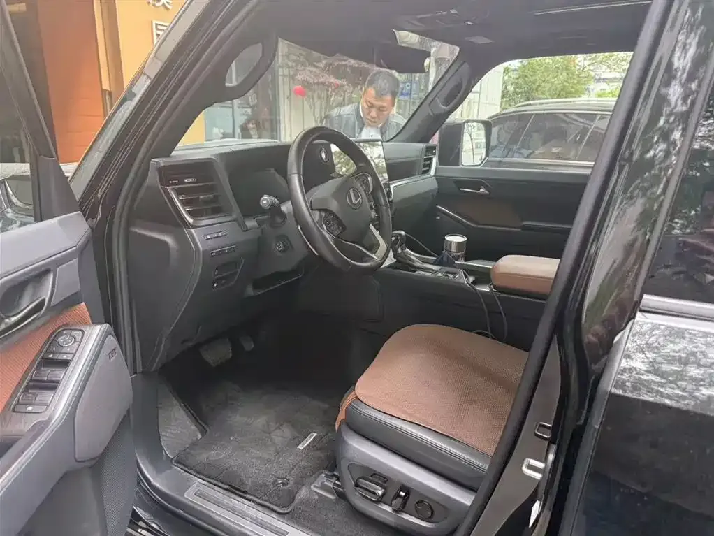 Lexus GX 2024 из CN, фото 3