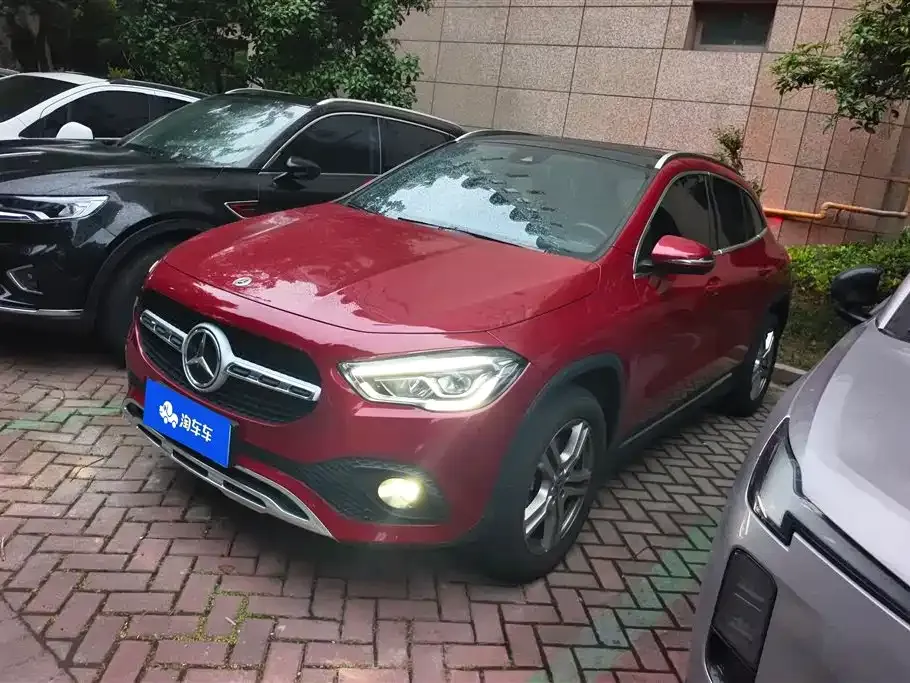 Mercedes-Benz GLA — фото 1