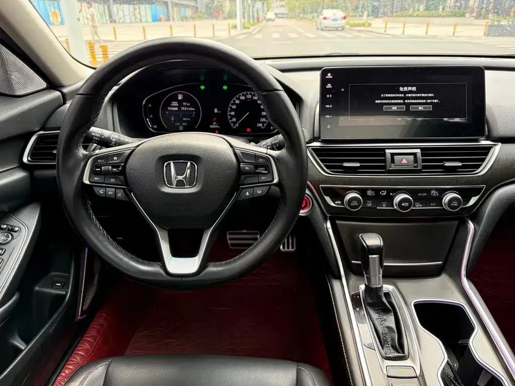 Honda Accord — фото 5