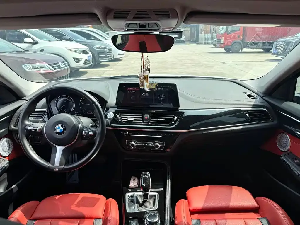 BMW 1 Series 2022 из CN, фото 3