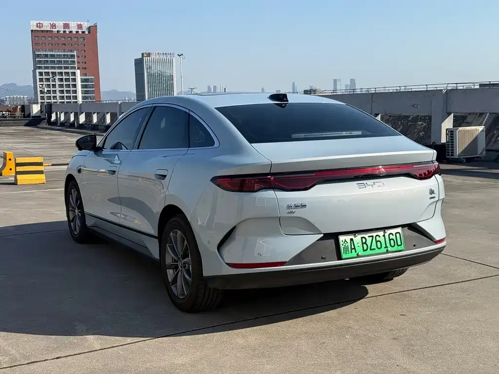 BYD Qin L — фото 10