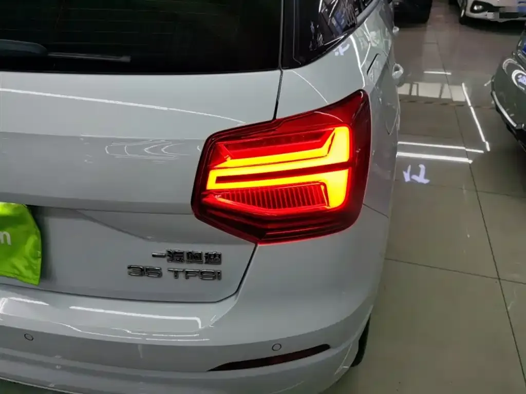 Audi Q2L 2021 из CN, фото 2