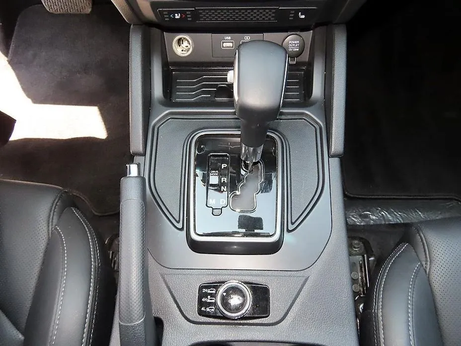 KG Mobility (Ssangyong) Rexton — фото 5