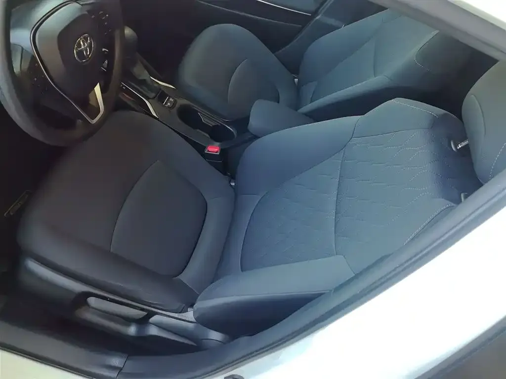 Toyota Corolla 2021 из CN, фото 3