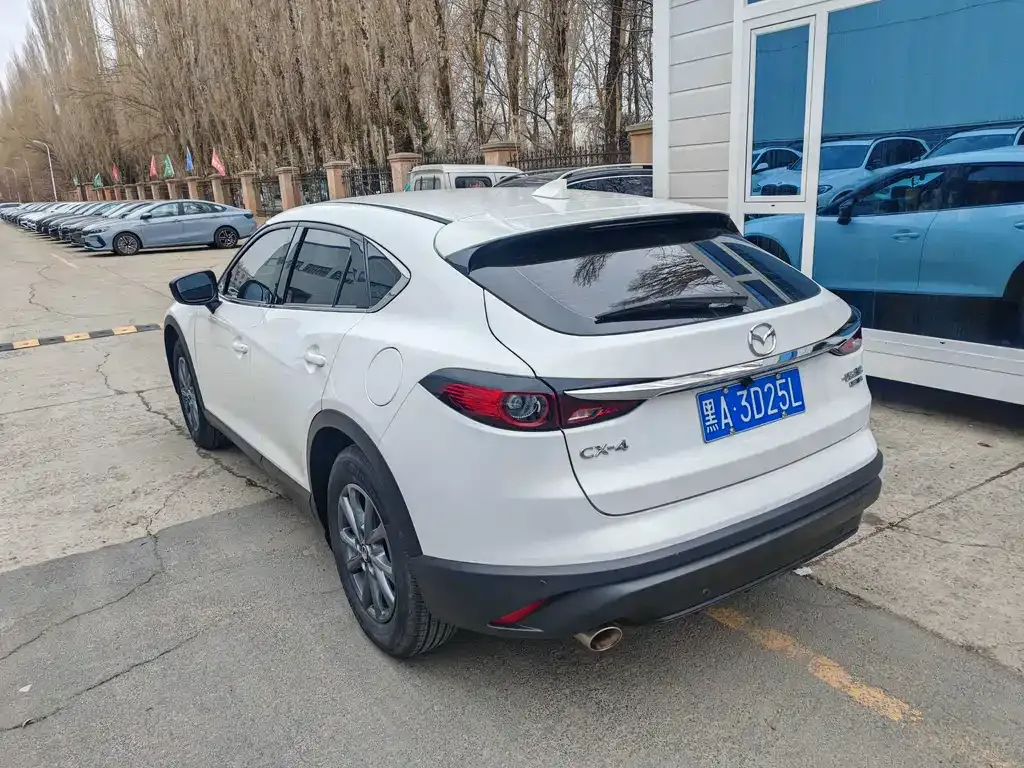 Mazda CX-4 — фото 5