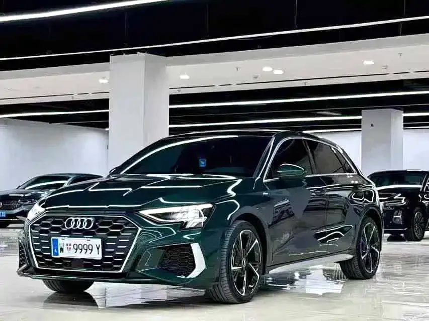 Audi A3 — фото 1