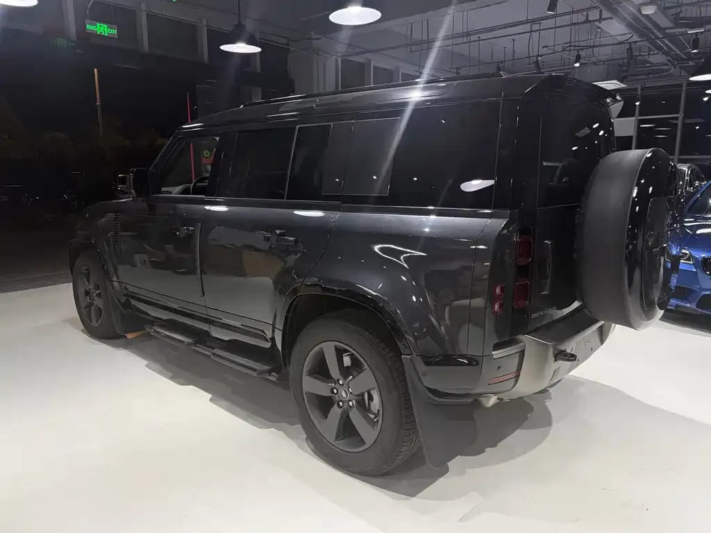 Land Rover Defender — фото 8