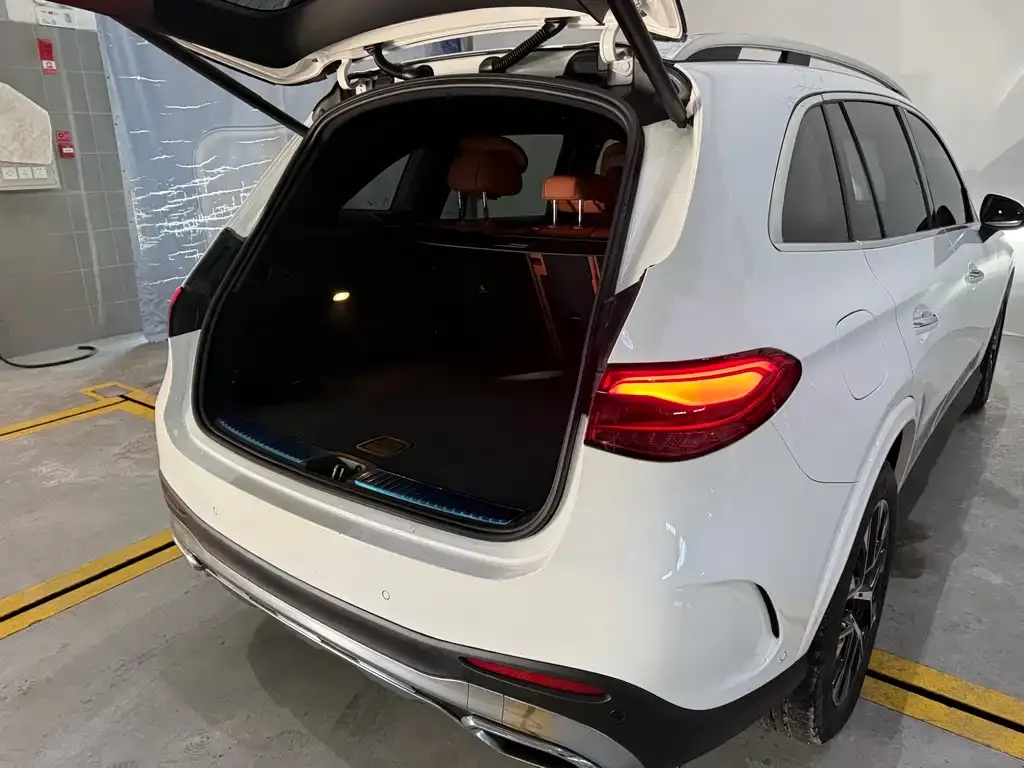 Mercedes-Benz GLC 2024 из CN, фото 3