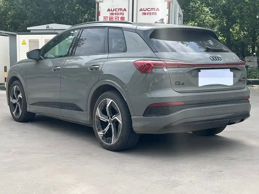 Audi Q4 e-tron — фото 5