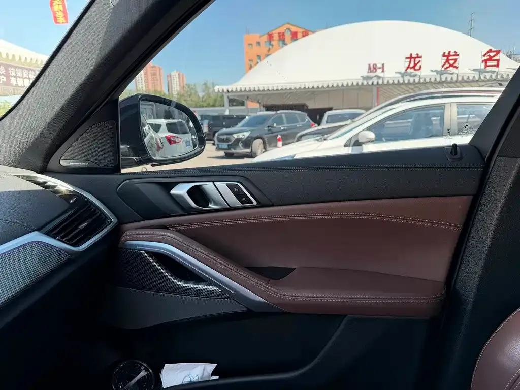 BMW X6 2023 из CN, фото 2