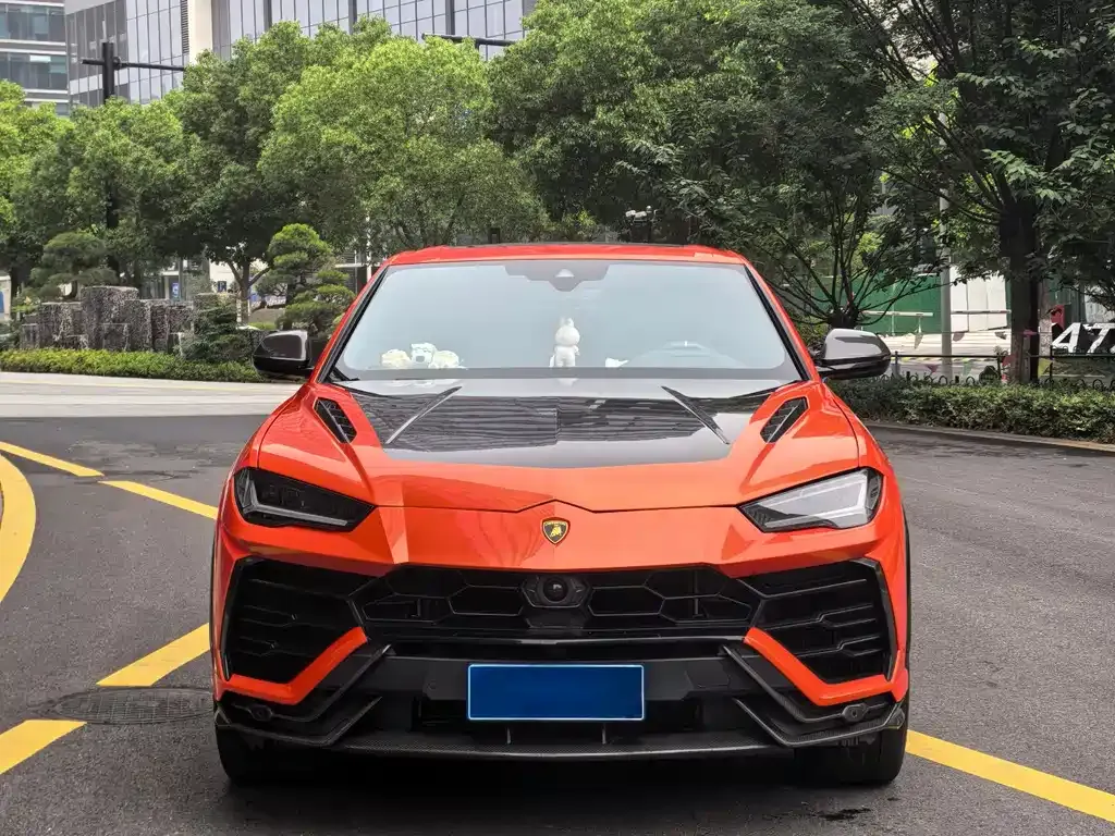 Lamborghini Urus — фото 7