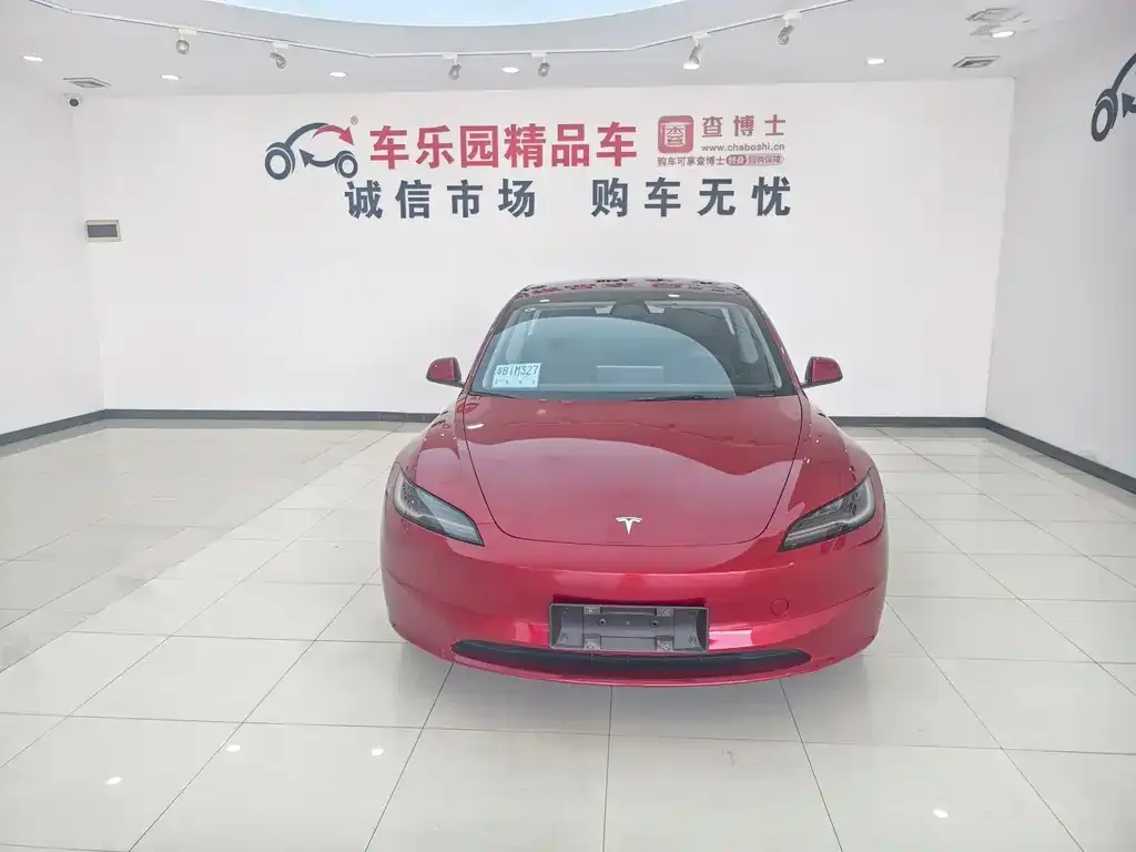 Tesla Model 3 — фото 2