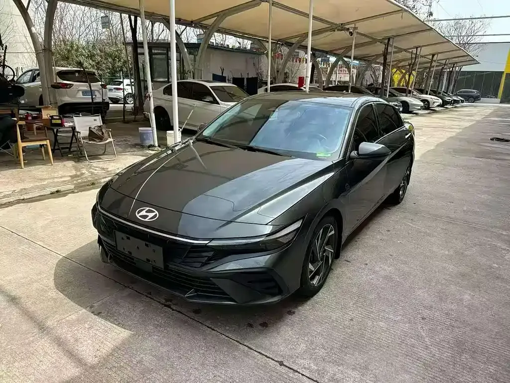 Hyundai Elantra — фото 6