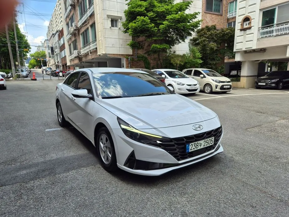 Hyundai AVANTE — фото 4