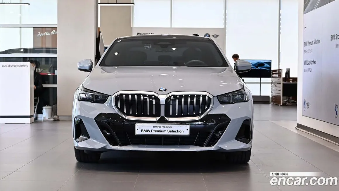 BMW 5-Series 2025 из KR, фото 3