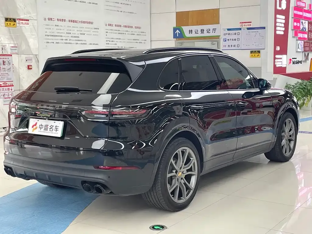 Porsche Cayenne Hybrid — фото 3