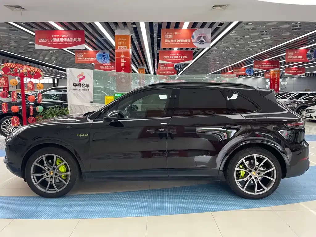 Porsche Cayenne Hybrid — фото 8